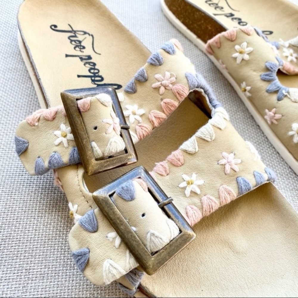 FREE PEOPLE Wildflowers Footbed Embroidered Floral Leather Slide Buckle Sandal - Picture 2 of 8